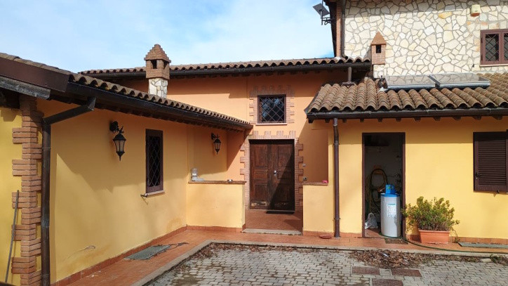 Abitazione in villini Procedura 75 2025